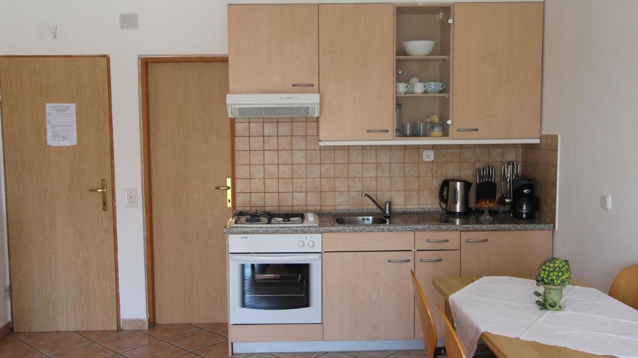 Apartments Grahovac Malinska Dış mekan fotoğraf